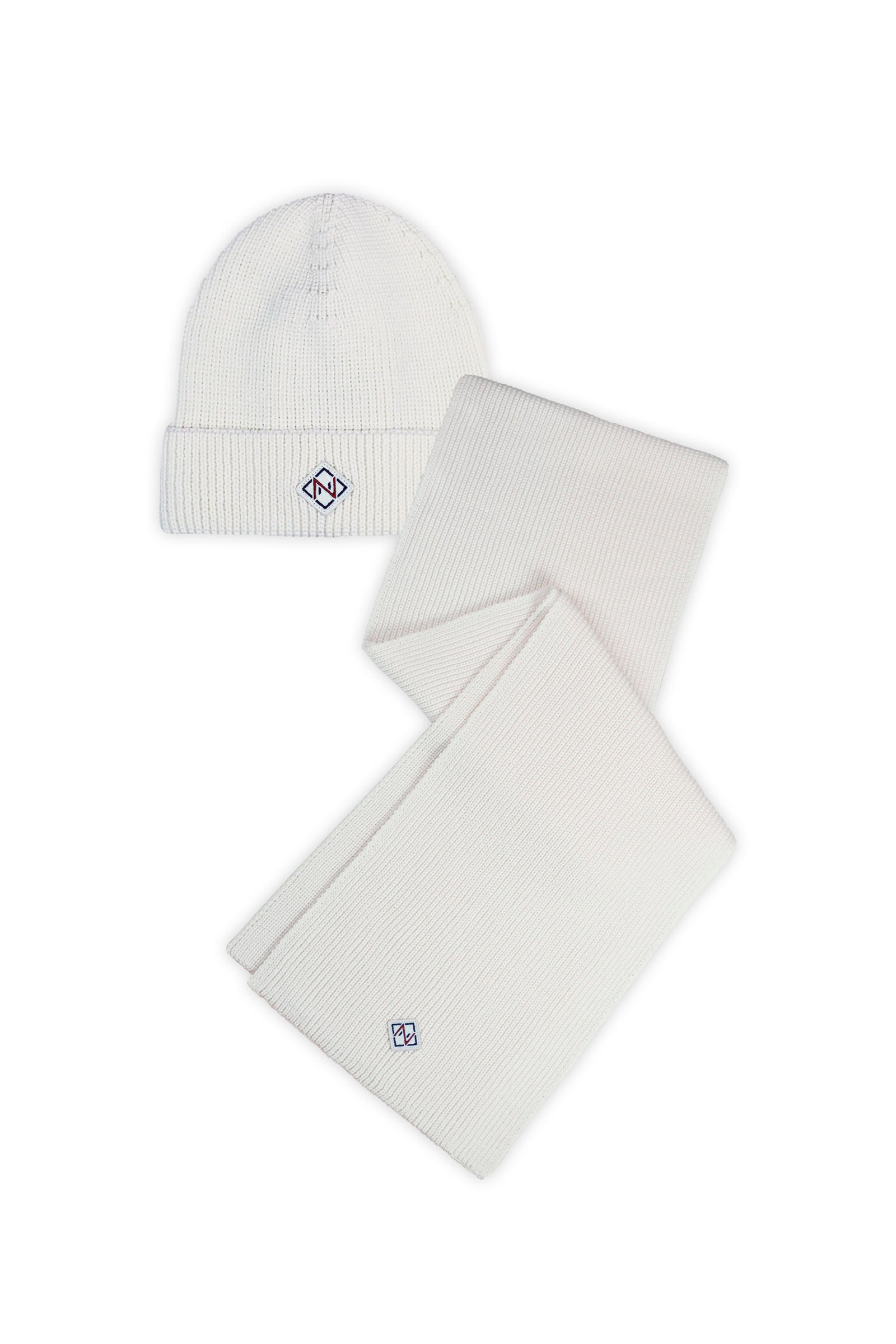 WHITE HAT & WHITE SCARF